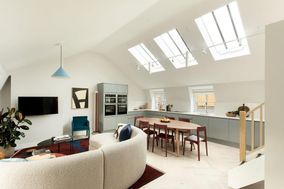 Kitchen or kitchenette, Living room, Seating area, Dining area, kitchen