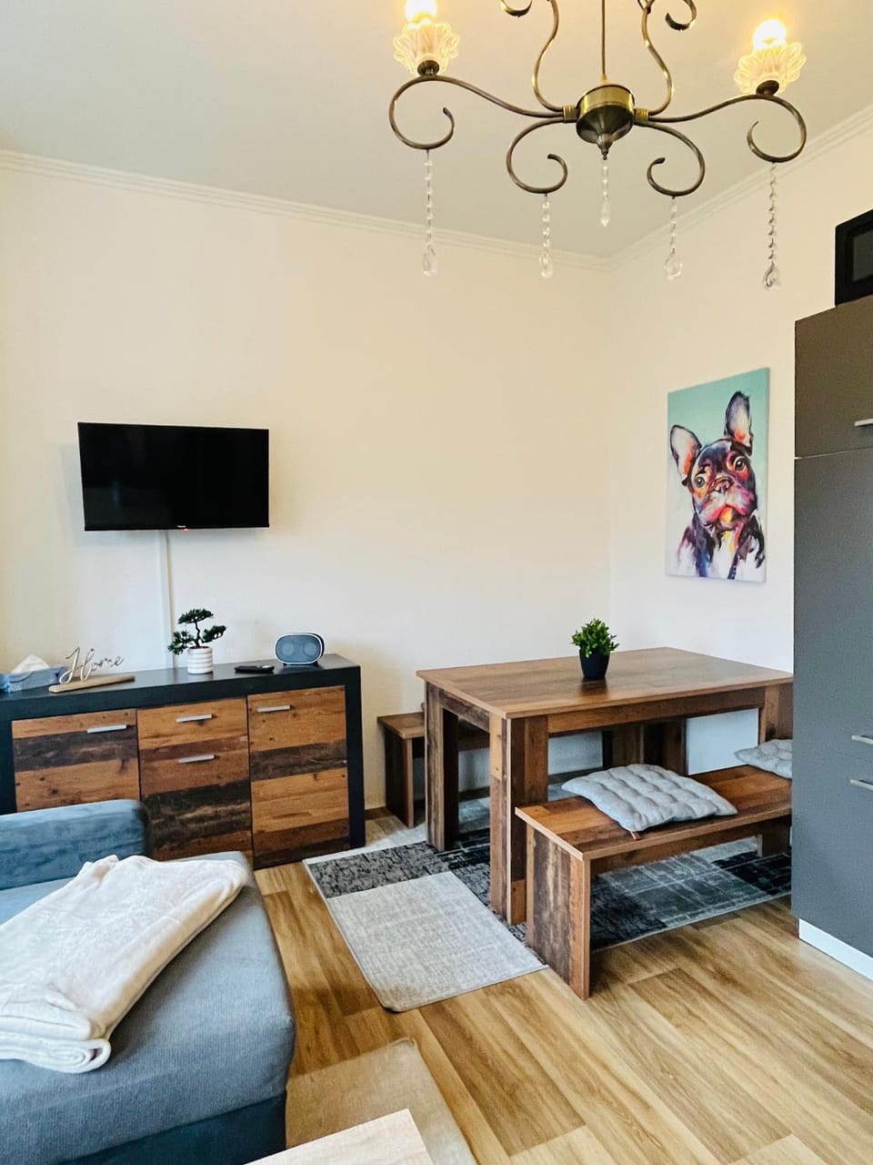 Living room, Dining area