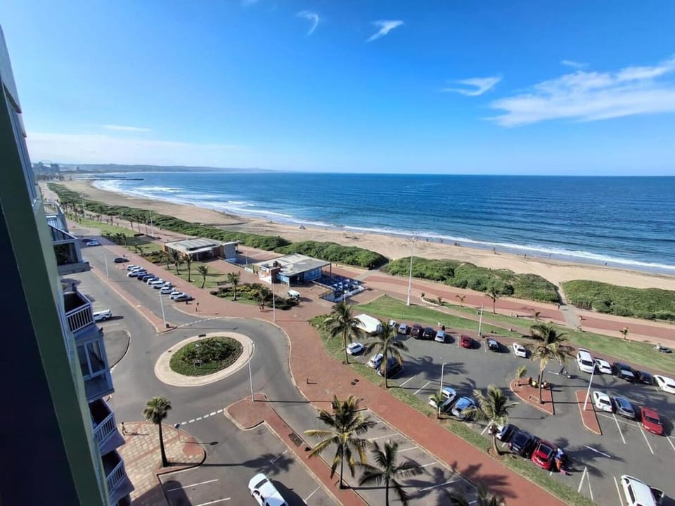 Durban Beach Front, Six Sleeper, 1 Bedroom Apartment with Sea View Apartment in Durban