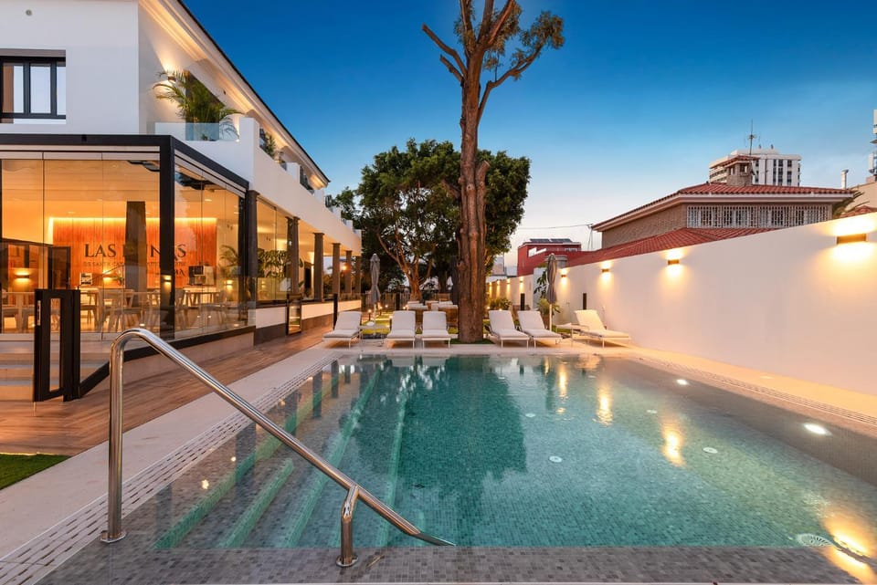 Property building, Night, Garden, Seating area, Dining area, Garden view, Pool view, Swimming pool, sunbed