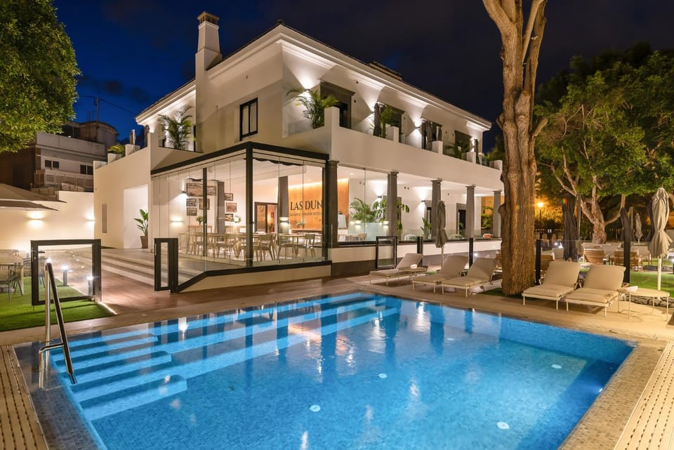 Property building, Night, Garden, Seating area, Dining area, Garden view, Pool view, Swimming pool, sunbed