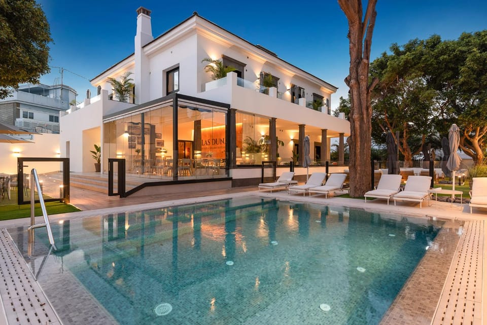 Property building, Night, Garden, Seating area, Dining area, Garden view, Pool view, Swimming pool, sunbed