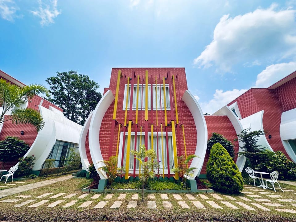 Property building, Garden view