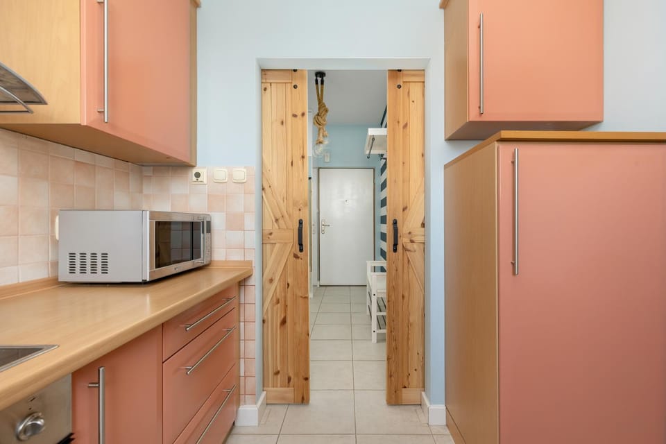 Kitchen or kitchenette, oven, stove