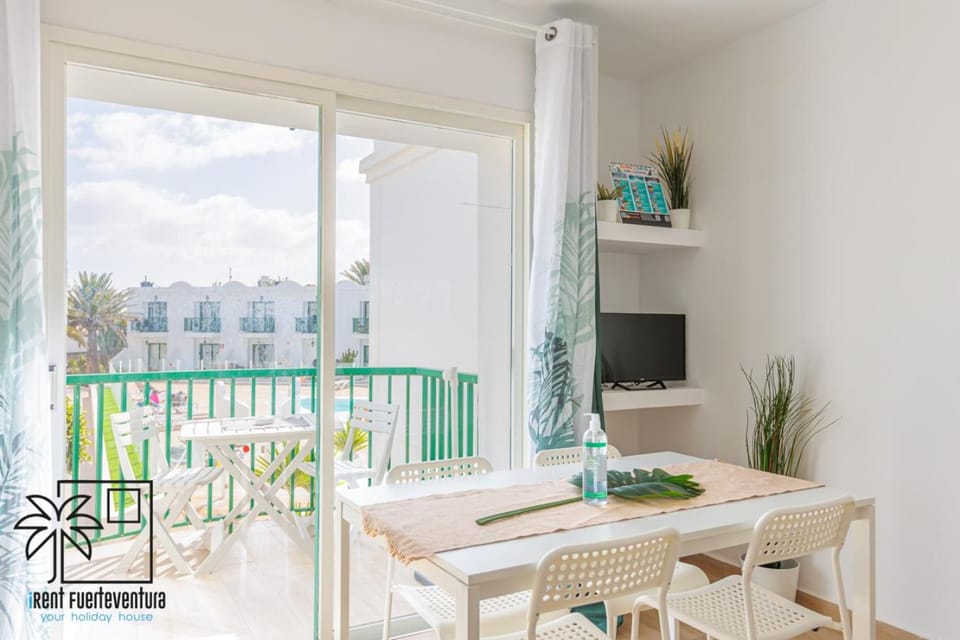 TV and multimedia, View (from property/room), Balcony/Terrace, Dining area