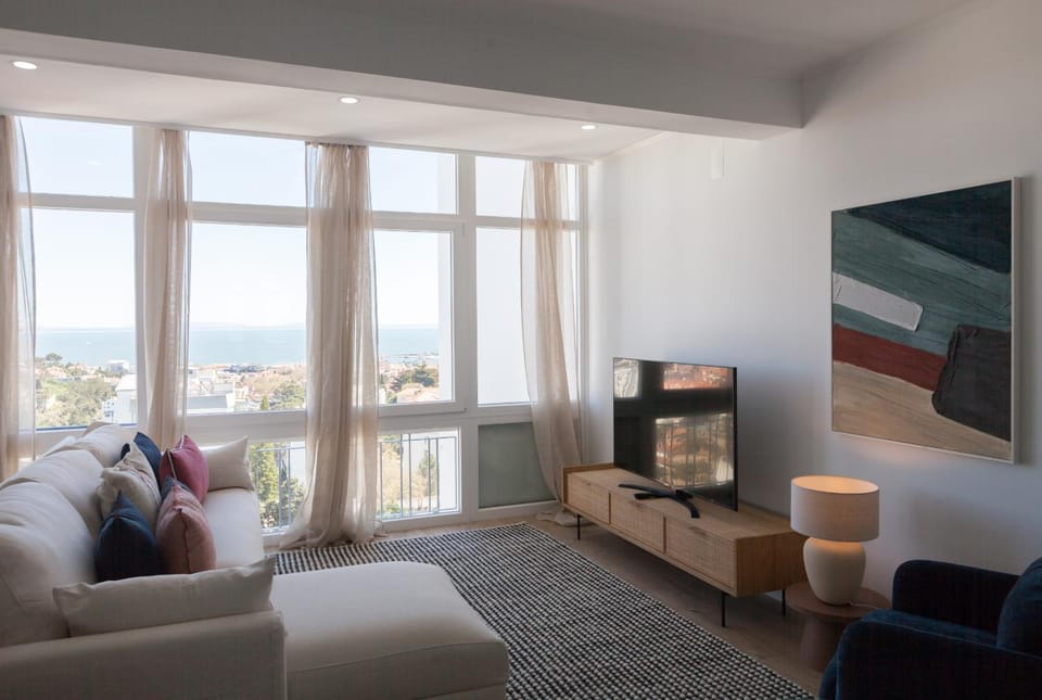 FLH Cascais Sea View Flat Apartment in Cascais