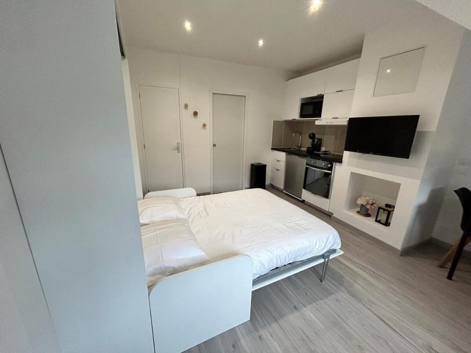 Le Ptit Vaucelles Apartment in Normandy