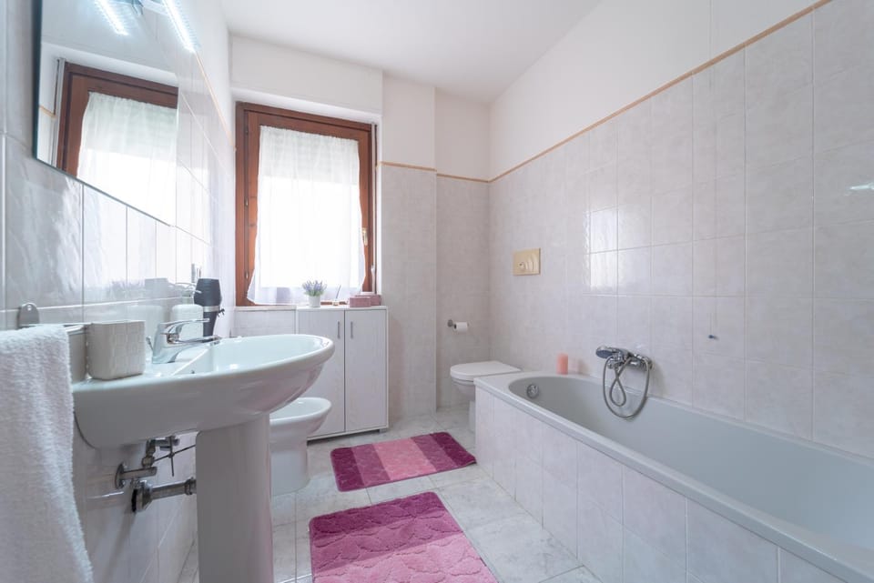 Toilet, Bathroom, Bath, towels