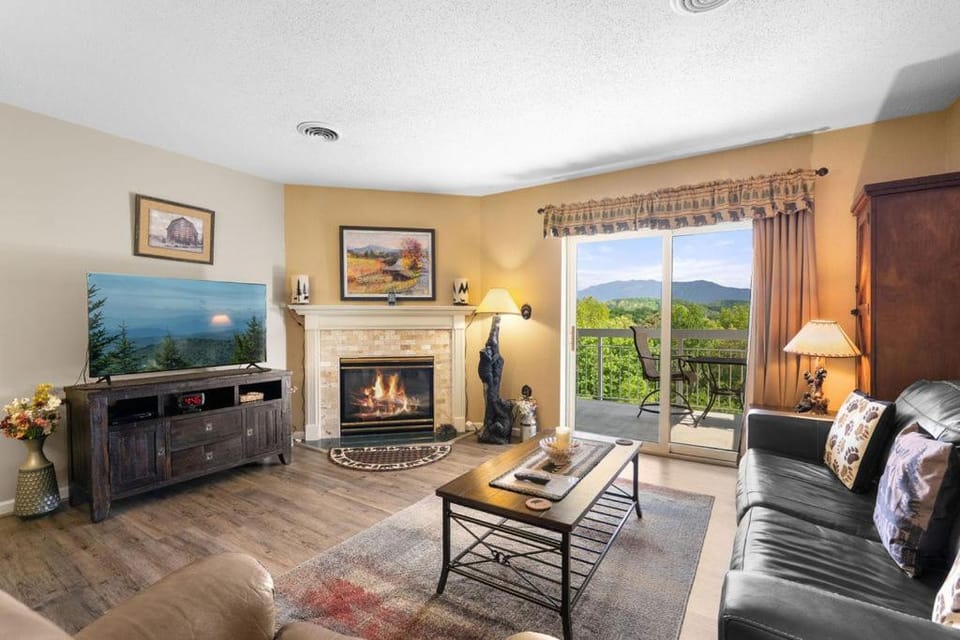 WP451 Whispering Pines House in Pigeon Forge