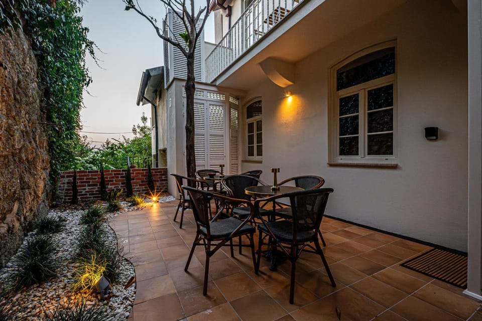 Patio, Garden, Balcony/Terrace, Seating area, Dining area