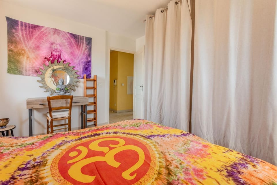 Living room, Bedroom