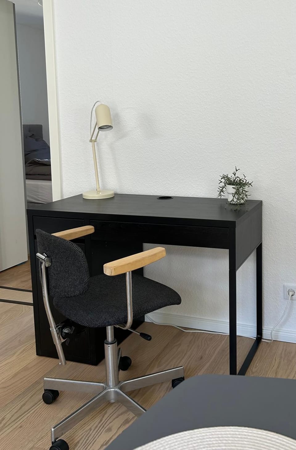 Wohnung mit Stellplatz, WLAN, Netflix Apartment in Krefeld