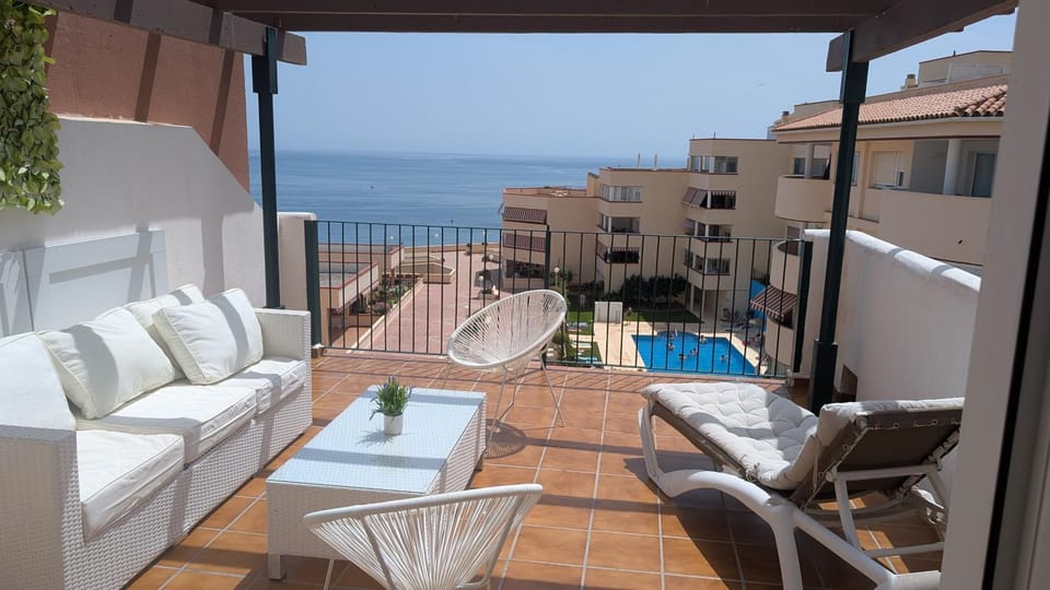 Balcony/Terrace, Sea view, sunbed