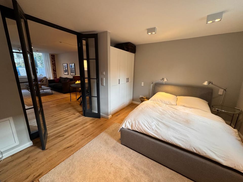 Neue 2 Zimmer Wohnung im Grünen mit Terrasse und Platz Apartment in Berlin