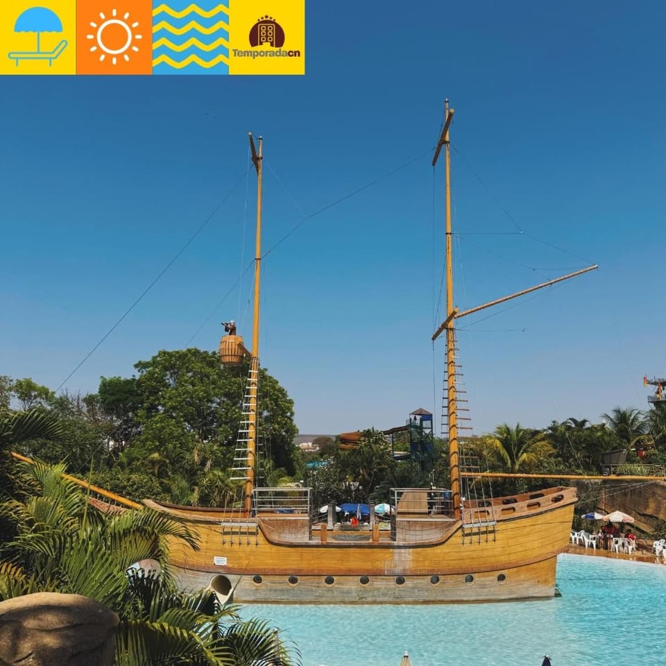 Day, Activities, Pool view, Swimming pool