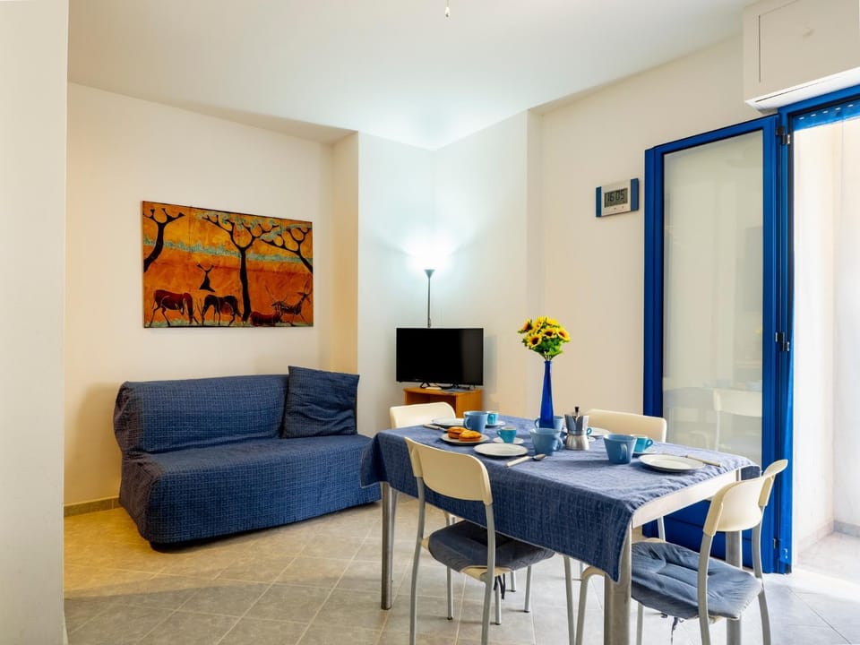 Living room, kitchen