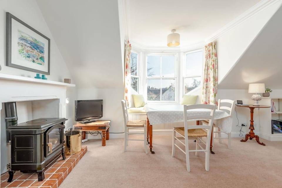 Communal lounge/ TV room, Living room