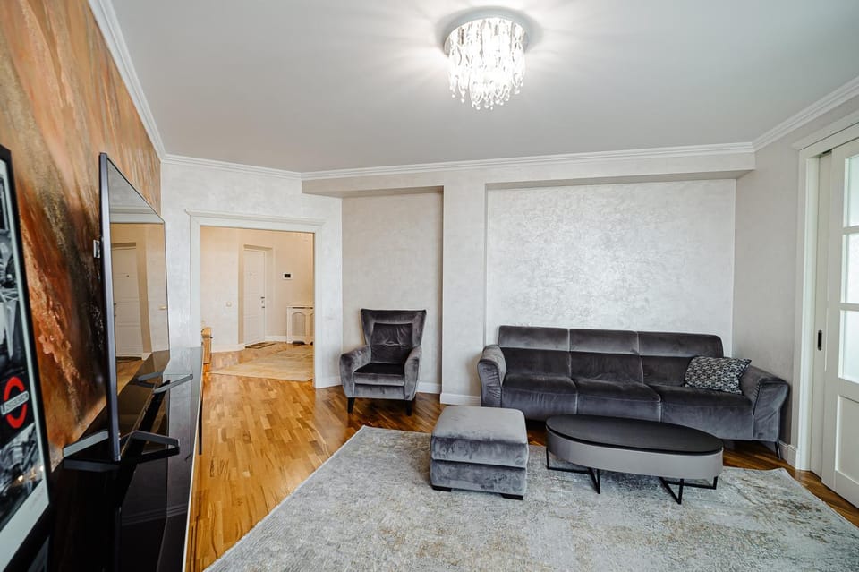 TV and multimedia, Seating area