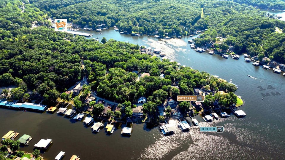 Sunrise Oasis - Enjoy Lakefront Living House in Lake of the Ozarks