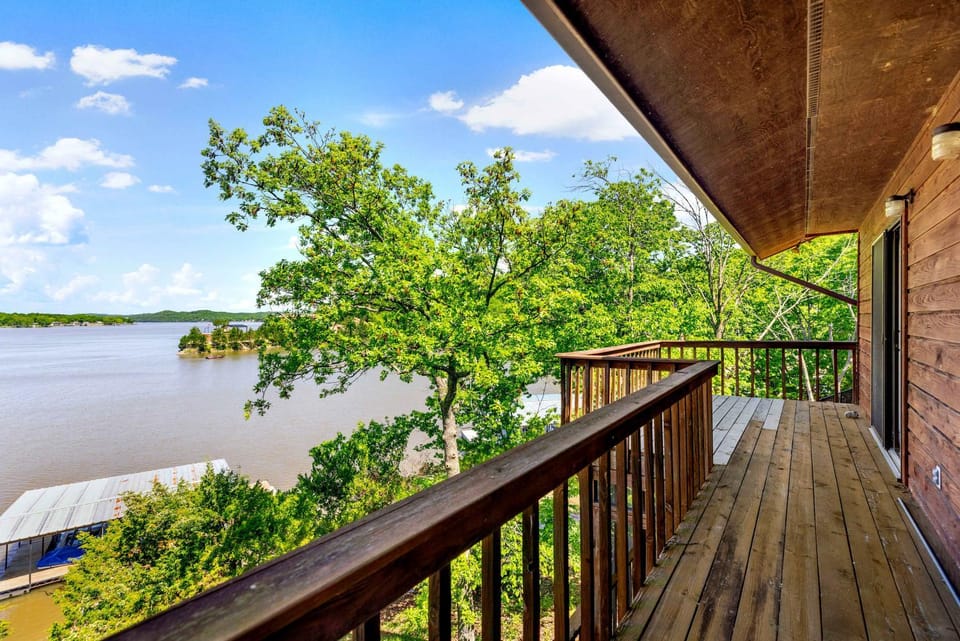 Sunset Escape - Fit For 8 House in Lake of the Ozarks