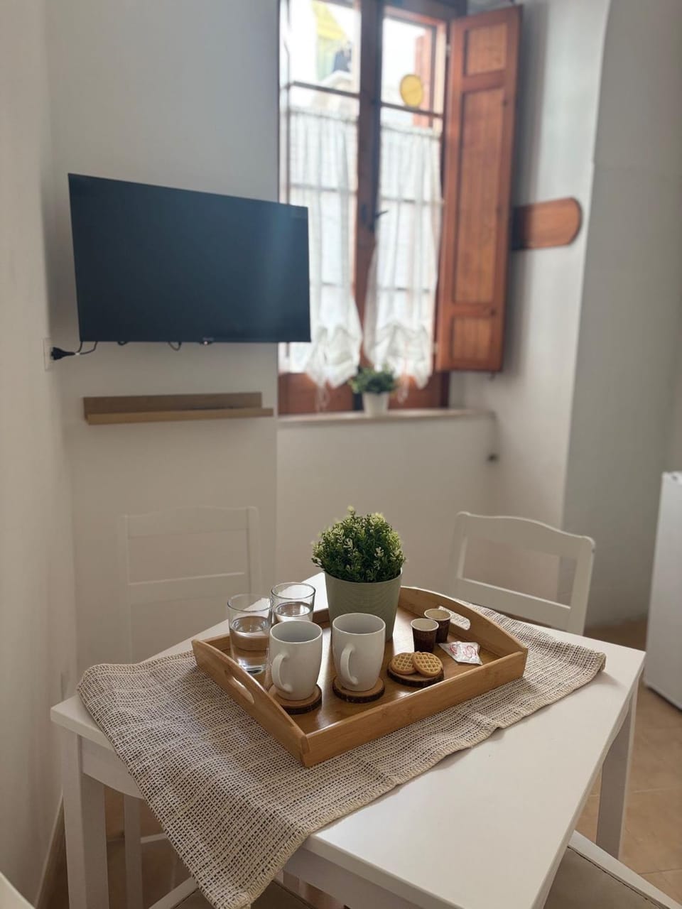 TV and multimedia, Dining area