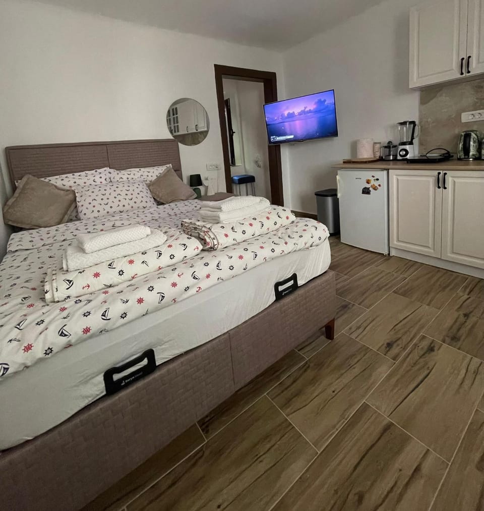 Kotor Old Town Cozy Escape Apartment in Kotor