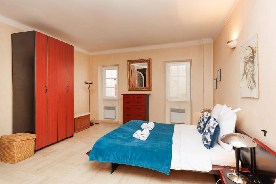 Una Rosa Blu YourHostHelper Apartment in Cannes