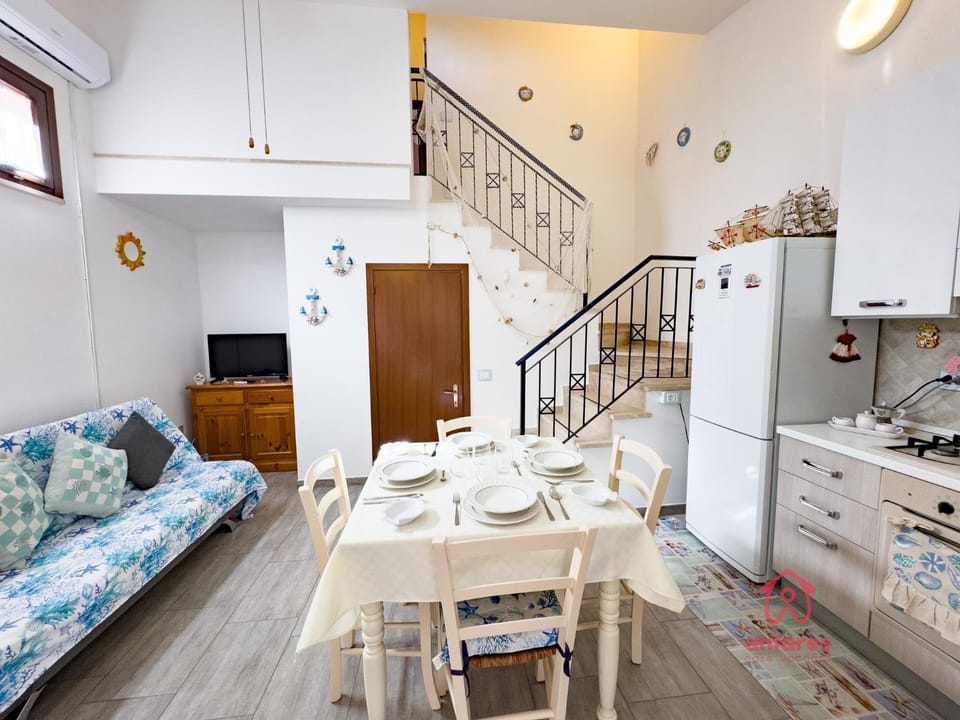 TV and multimedia, Kitchen or kitchenette, Living room, Dining area, oven