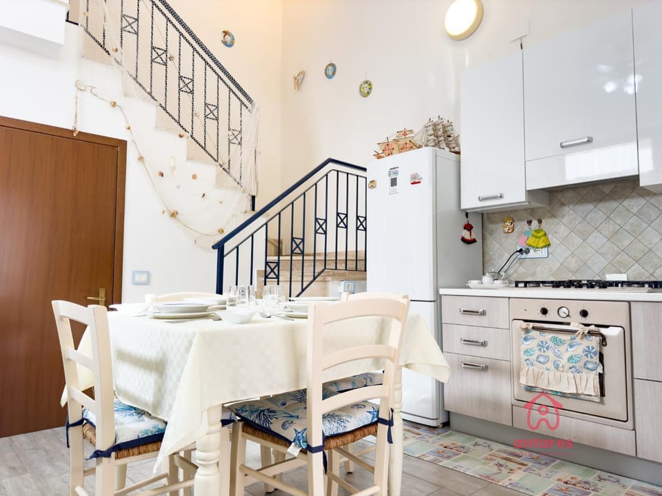 Kitchen or kitchenette, Living room, Dining area, dishwasher