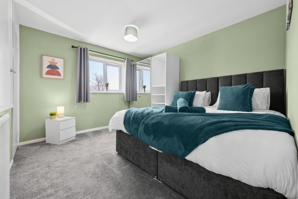 Bed, Bedroom