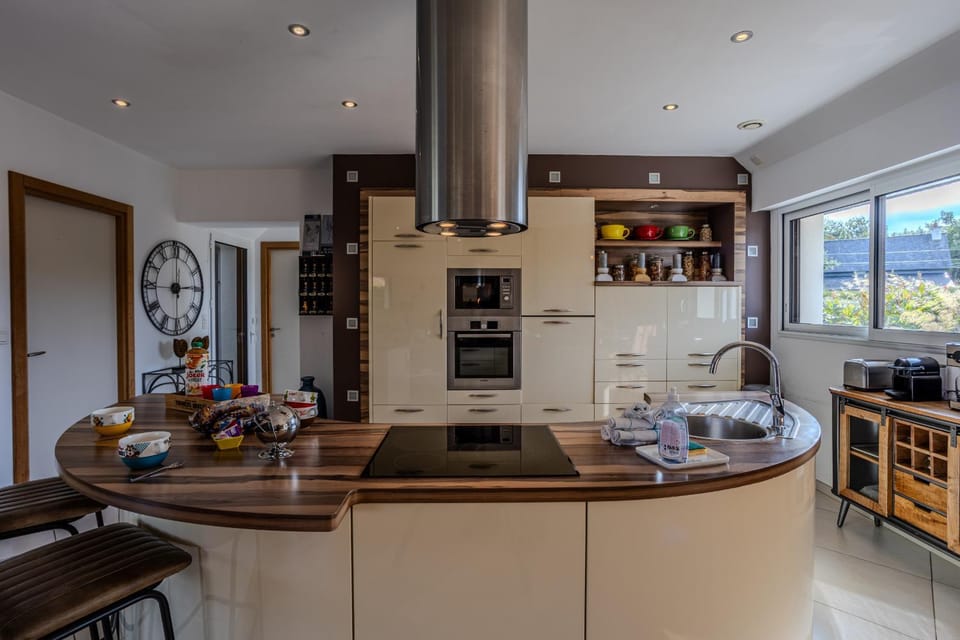 la villa des temps modernes House in Trégastel