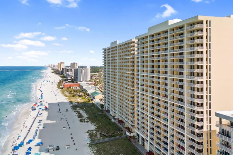Property building, Beach, Sea view, Location