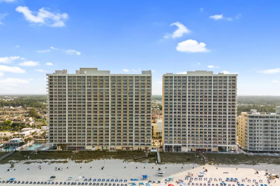 Property building, Beach, Sea view, Location