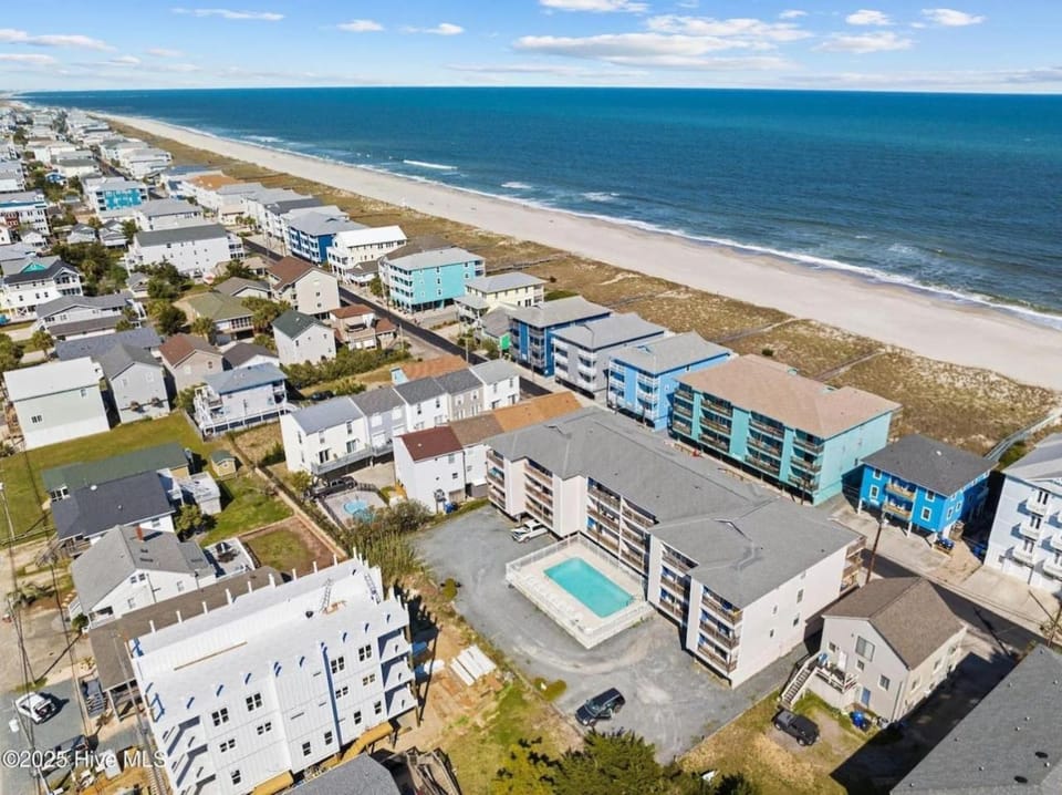 The Coastal Nest House in Carolina Beach