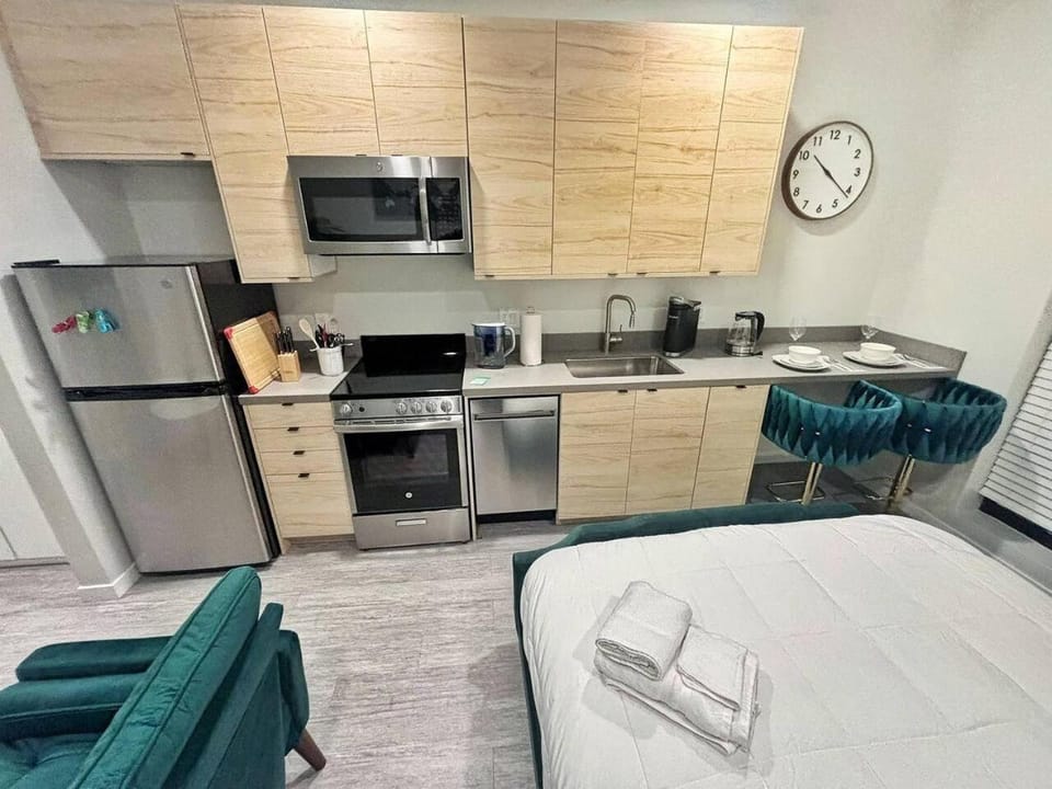 Emerald Haven Apartment in Des Moines