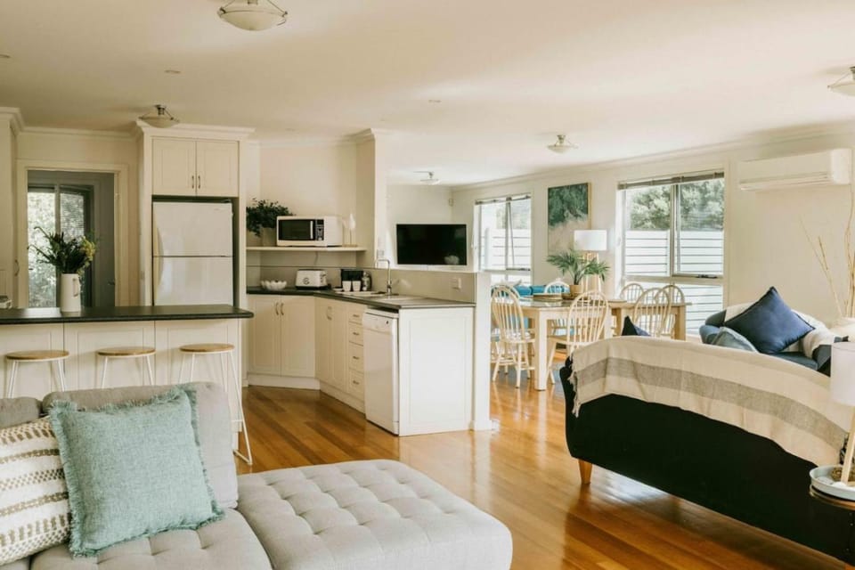 Hastings on Hawley Beach House in Tasmania