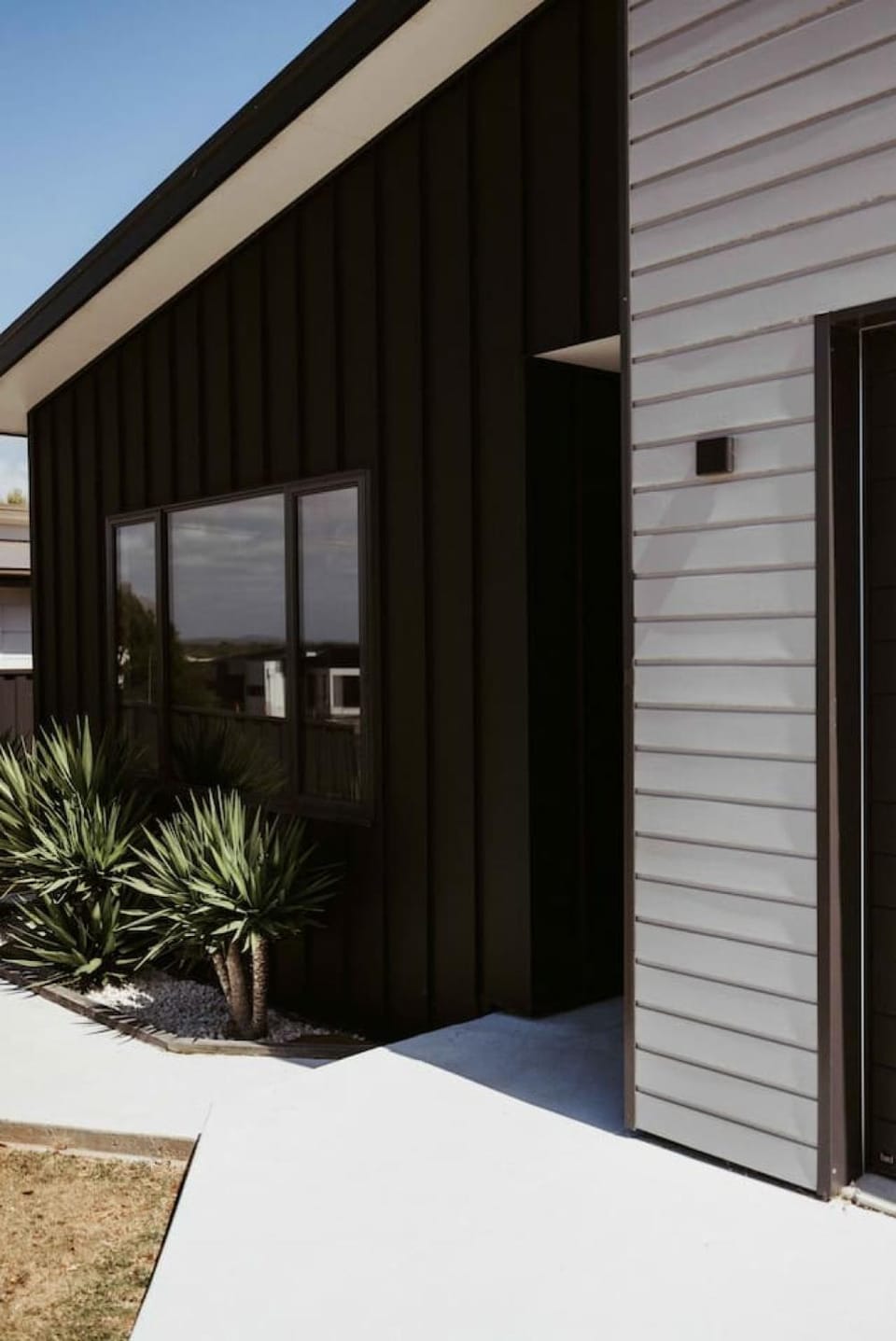 Pepik in Hawley Beach House in Tasmania