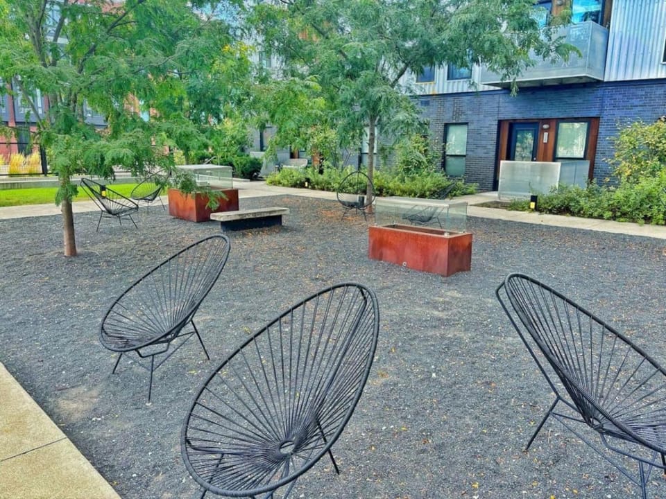 Urban Jungle Retreat (417) Apartment in Des Moines