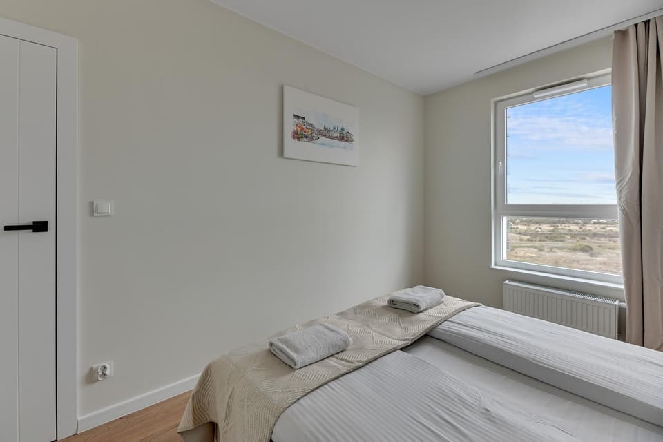 Bed, Photo of the whole room, Bedroom, towels, wardrobe