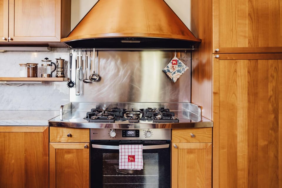 Kitchen or kitchenette, stove