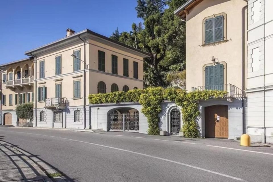 Casa Paradiso - Lake Como Apartment in Tremezzo