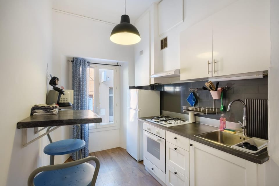Kitchen or kitchenette, Living room