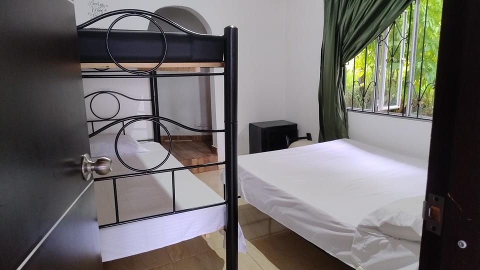 Bed, Bedroom, bunk bed