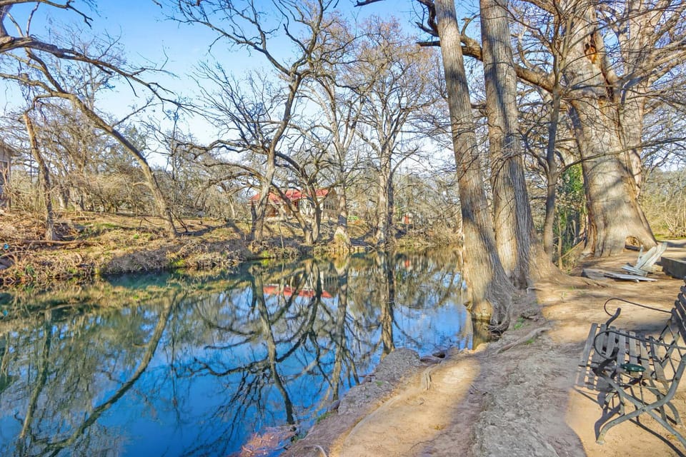 Dew Drop Inn House in Wimberley