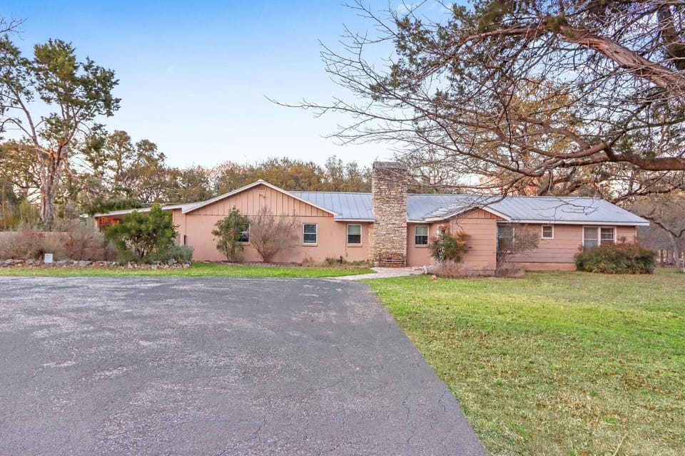 Property building, Parking