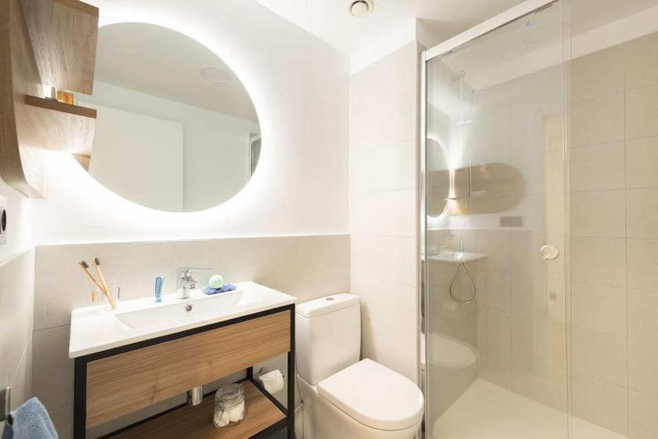 Shower, Toilet, Bathroom