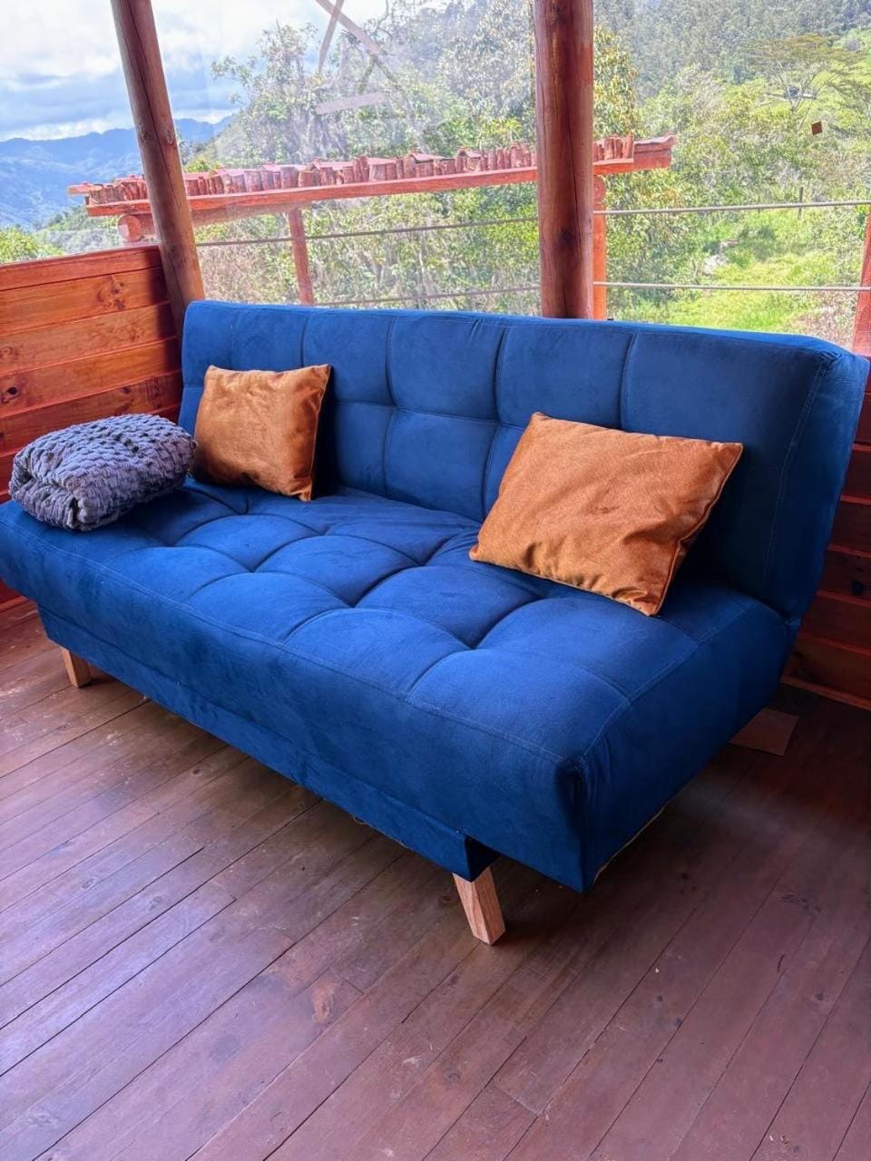 El Mundo al Revés Chalet in Pacho