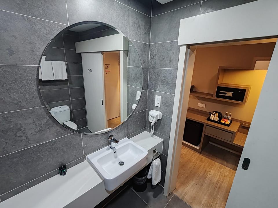 Royale Q hotel room Hotel in Petaling Jaya