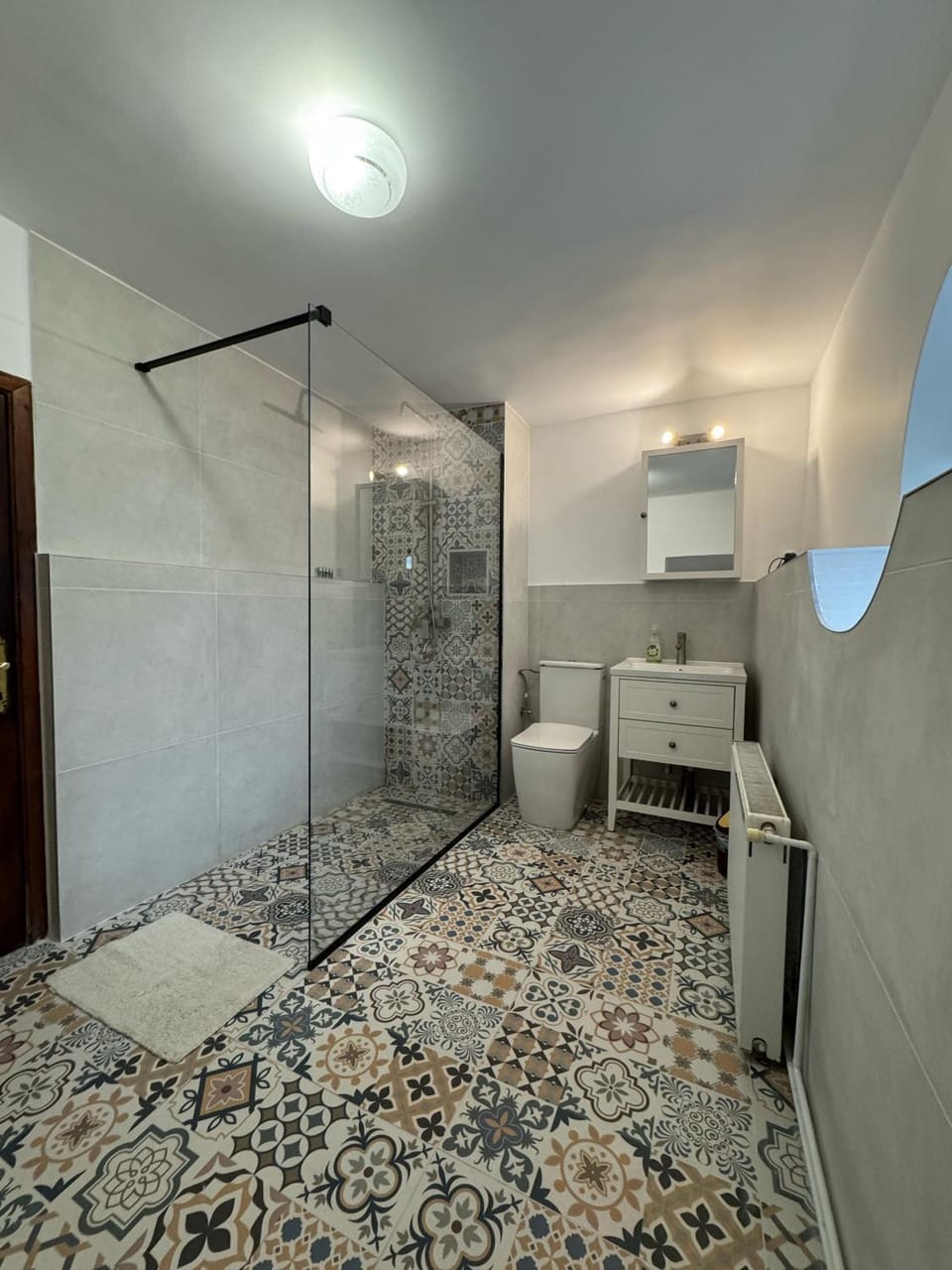 Shower, Bathroom