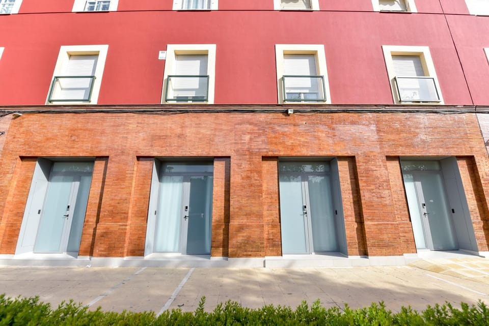 Property building, Facade/entrance